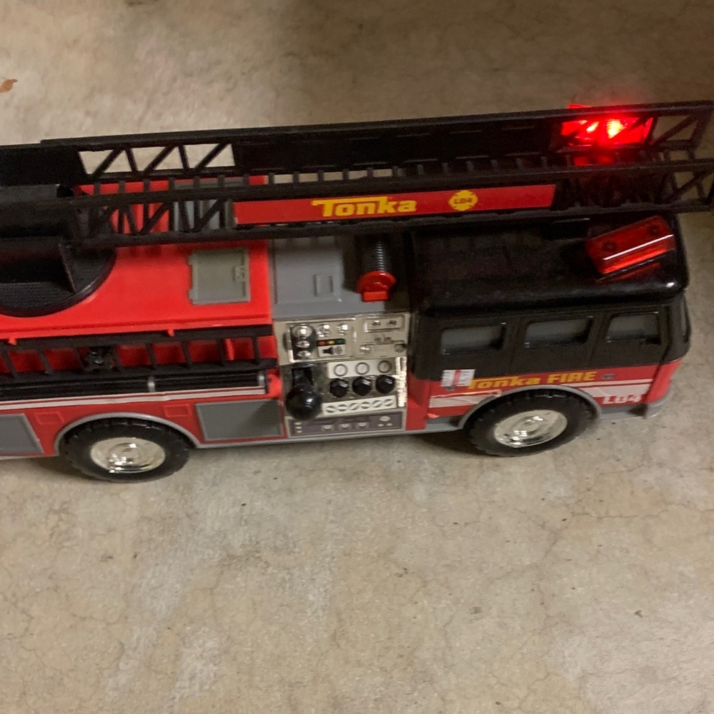 Tonka Black and Red Fire Engine tonka
